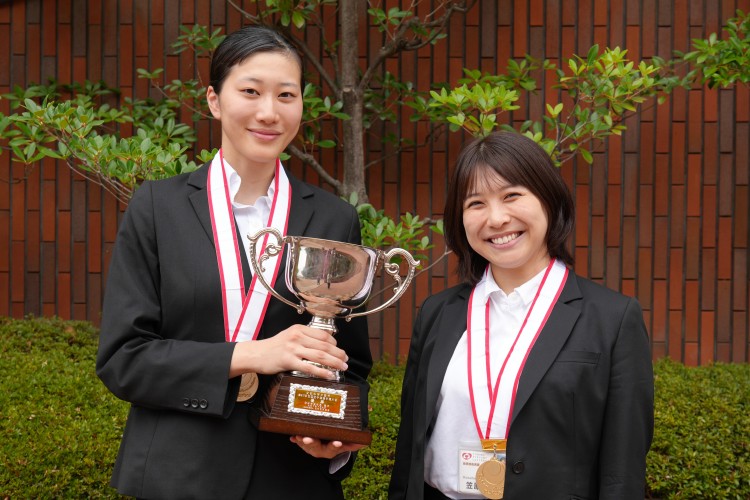 笠原理子選手と児玉真依選手が日本一/内閣総理大臣杯第67回全国空手道選手権大会