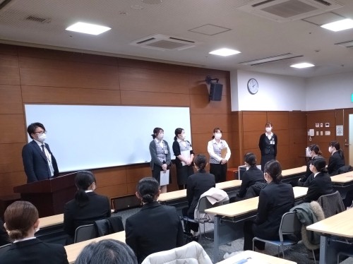 職員さんの自己紹介