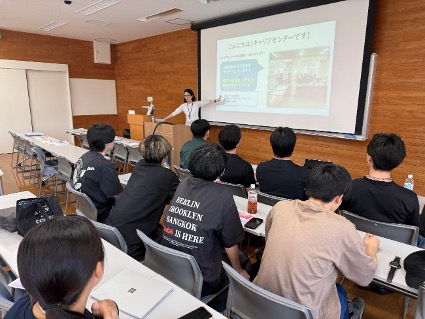 【萩野寛雄ゼミ】外部講師を招いてキャリア講義が開催されました