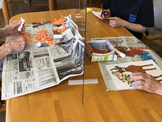 2年生　体験実習　貼り絵の制作活動