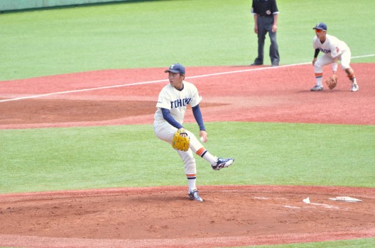 大学4年生時:仙台六大学野球リーグ戦での三浦投手