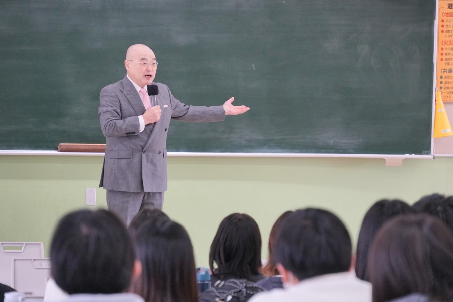 学生の心に響くエールを贈る学長