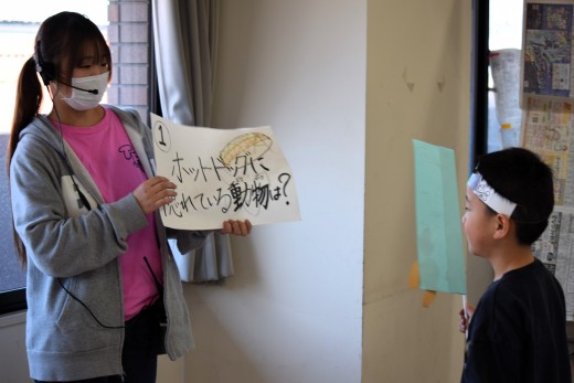 迷路内でのクイズの様子