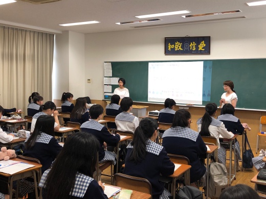 本学幼保課程の学生から、高校生へアドバイス