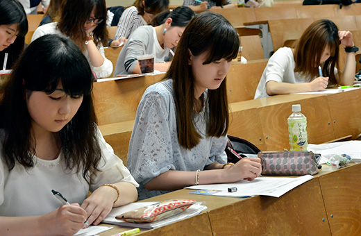 自己分析シートを書き込む