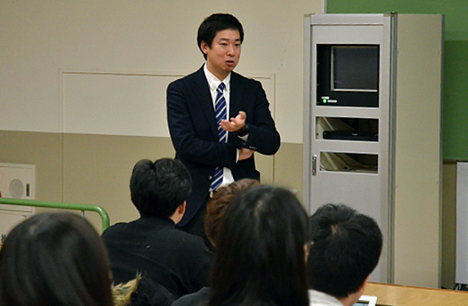 業界・企業研究について、より実践的な方法を教えていただきました