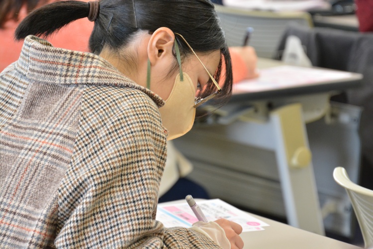 「就活講座」「看護職合同就職セミナー」を開催しました