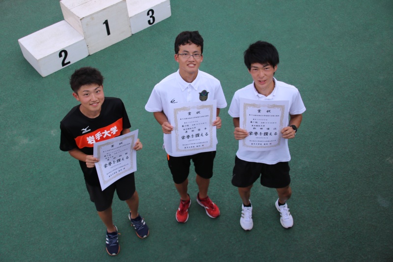 男子10000m表彰原田選手と松田選手