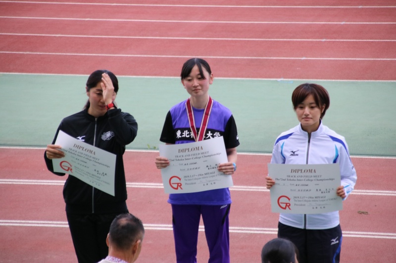 女子10000mWで優勝した橋上創佳
