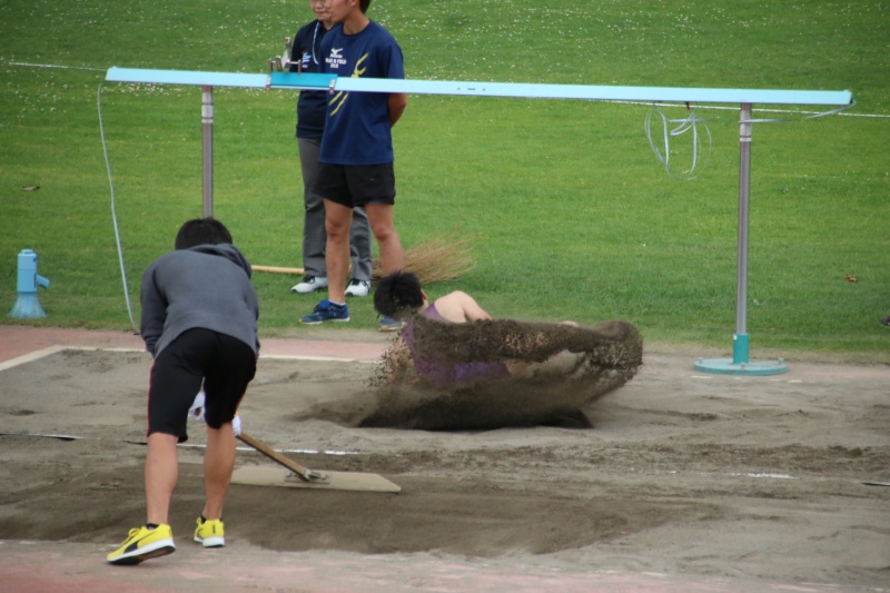 男子三段跳
