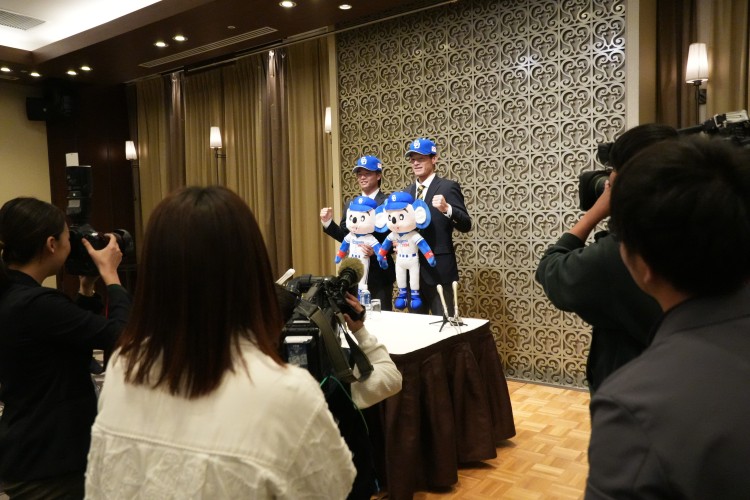 西武、中日と堀越さん、櫻井さん、新保さんが契約に関して合意