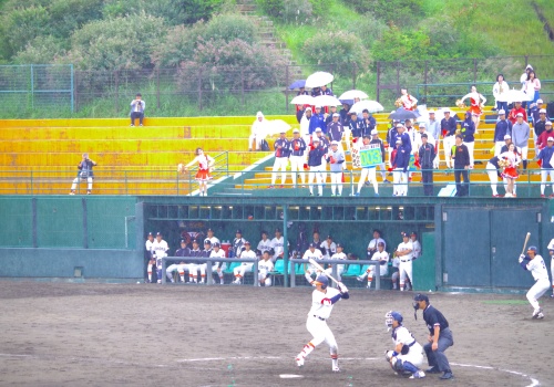 リーグ戦通算100安打まで残り3本とする、楠本