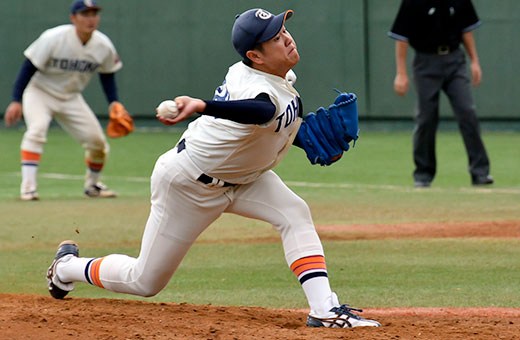 決勝戦第1戦、2番手で登板し力強い投球を見せたエース津森