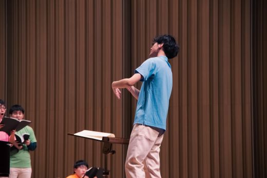 指揮するのは、中等教育3年檜山太陽