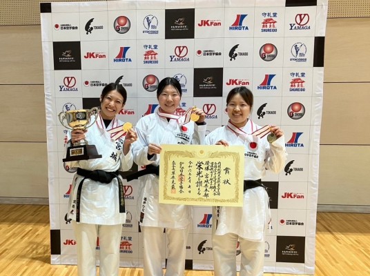 笠原選手と髙橋栞里選手と酒井ひな選手が日本一に貢献！／内閣総理大臣杯第66回全国空手道選手権大会