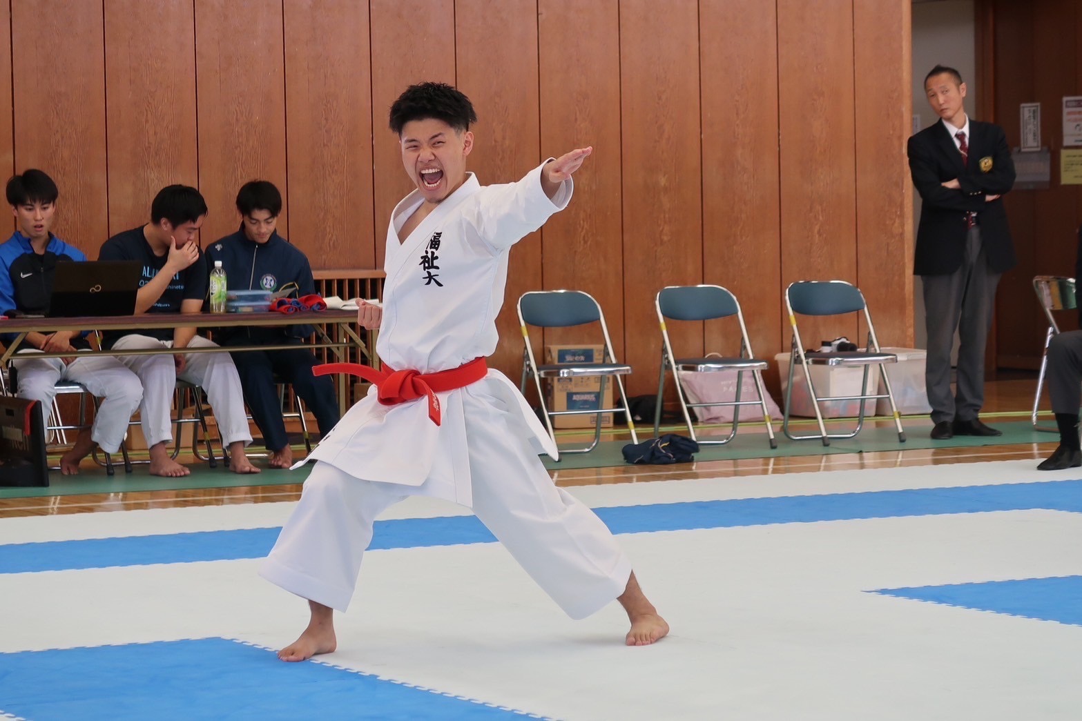 東北大学空手道選手権大会、男女団体優勝！！