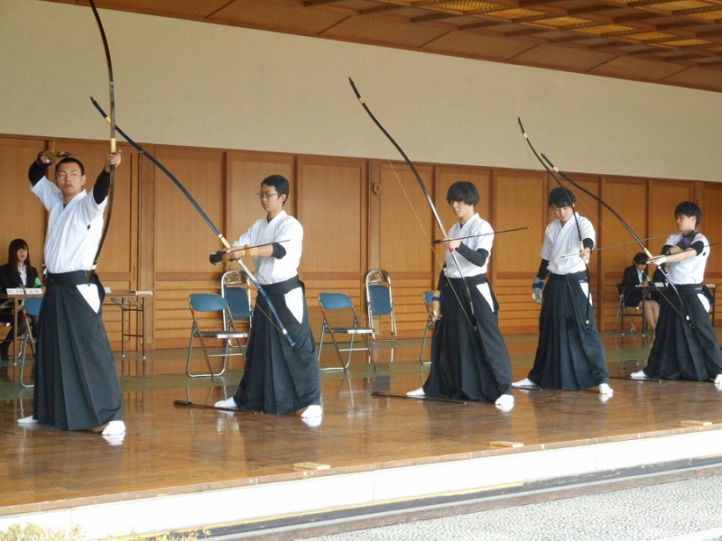 団体準優勝 第56回東北学生弓道大会 男子の部 東北福祉大学 団体準優勝 第56回東北学生弓道大会 男子の部 東北福祉大学