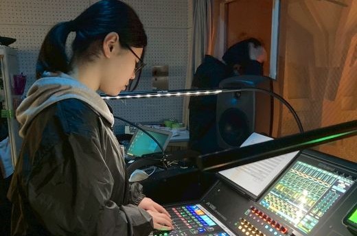 音響班の様子