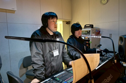 音響班の様子