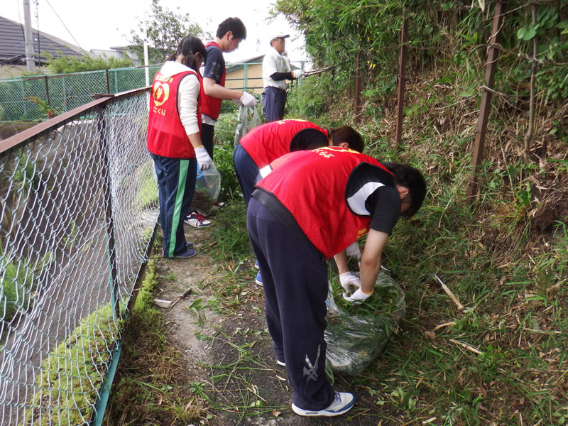 北山通学路除草（６月）