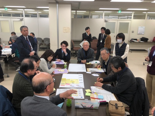 講座内のワークショップに「まごのてくらぶ」の学生も参加して、積極的な意見交換を行いました