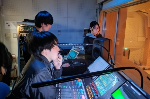 音響調整の様子①