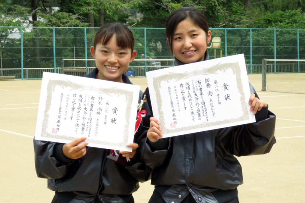 左から、鈴木瑞稀、加藤南