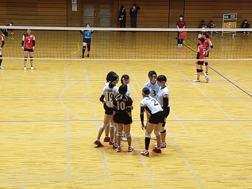 第70回秩父宮妃賜杯全日本バレーボール大学女子選手権大会1回戦