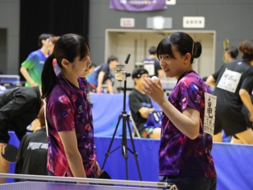 息の合ったプレーをする亀田・後藤ペア