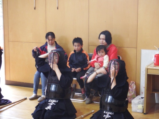 地域の方々も見学に訪れていただきました