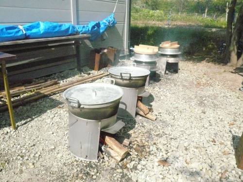 炊き込みご飯と豚汁が後期の食事です