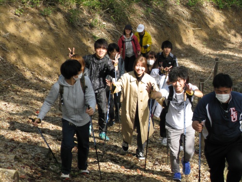 山頂まであと一歩
