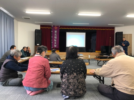 長渡地区振興会館（大広間）大学による主催者挨拶