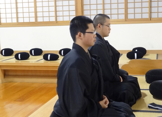 坐禅と法式の習練