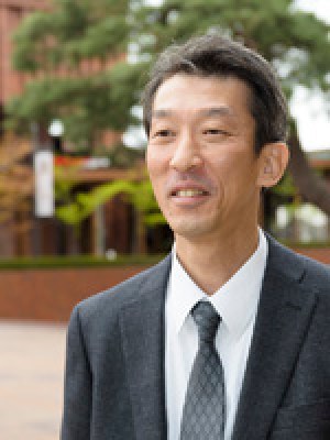 坪川 宏