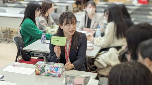 第一生命の皆様に、1グループに1人ずつ入っていただいた座談会