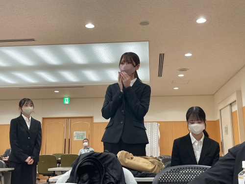 3年生が2年生の質問に答えます