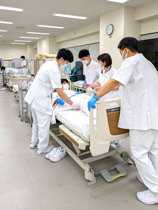 寝衣交換の実習　