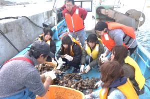 教室の外でも学びます