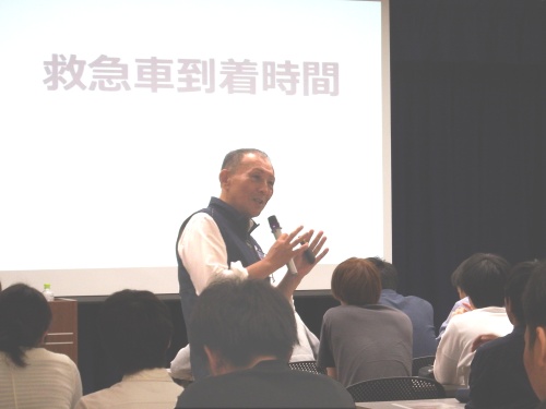 講義をする舩渡教授