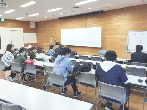教室でのゼミの様子