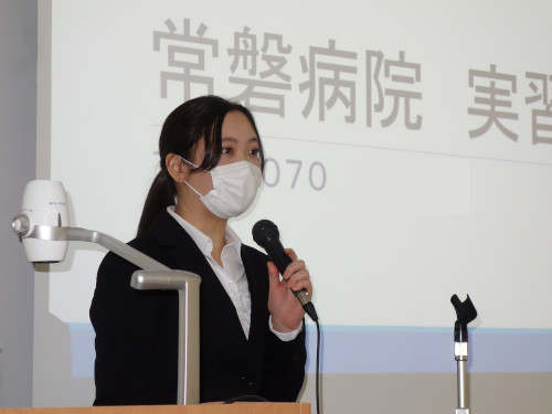 実習報告プレゼンテーションの様子