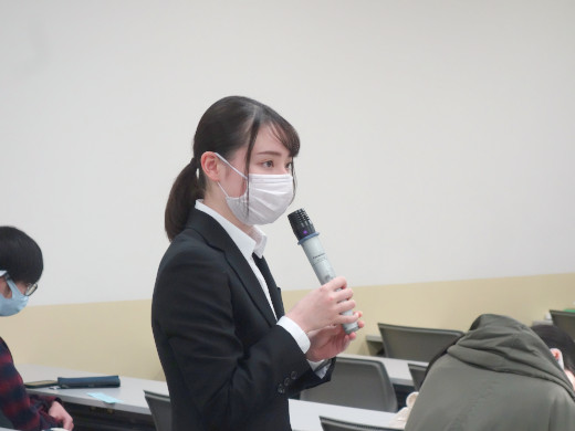 質疑応答の様子