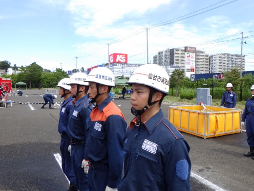 ポンプ車操法訓練