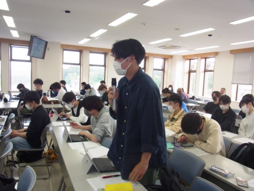 質疑応答の様子