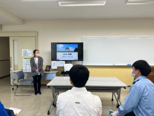 インストラクターとして参加する、本学の福田助教