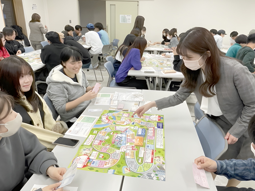 「ライフサイクルゲームIII」を通じて人生を疑似体験