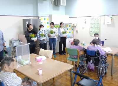 入所者様とご挨拶