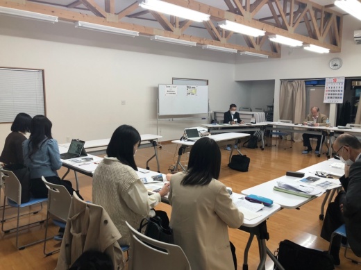 発表を行う学生たち
