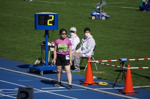800m走